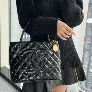Chanel Medallion Tote Patent Black